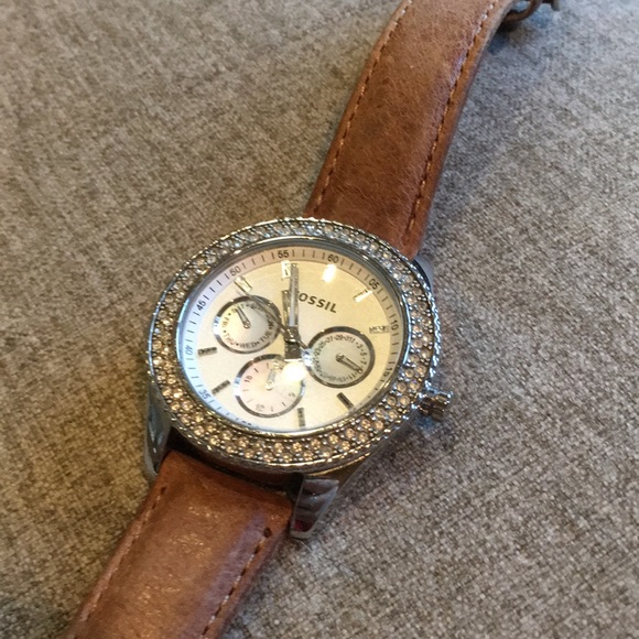 Fossil Leather/Bling Watch - Picture 2 of 3